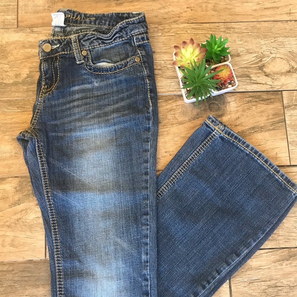😍4/$20 Blue Asphalt Bootcut Jeans